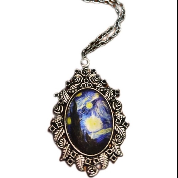 SALE 24 hr. 🥳NWT - A Starry Night , Van Gogh Oval Necklace - Picture 1 of 5